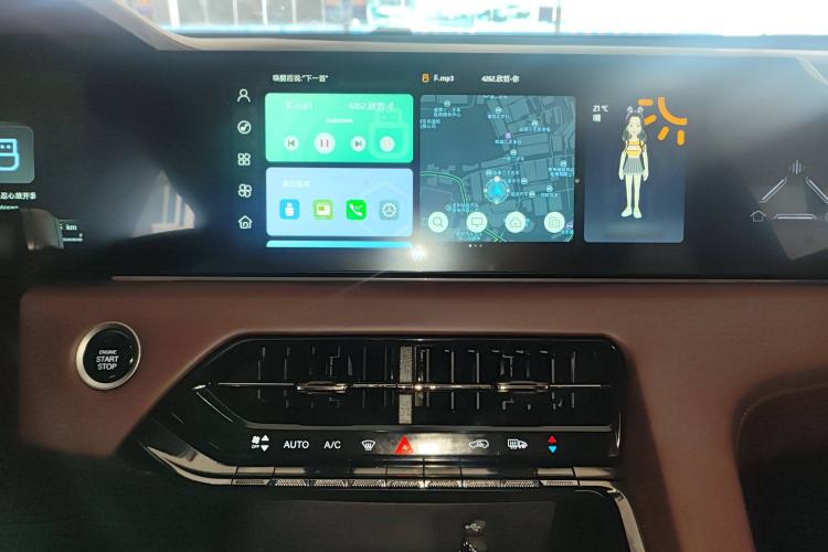 Used SOL X8 PLUS 2023 1.5 TGDI DCT Smart Edition 7-Seater