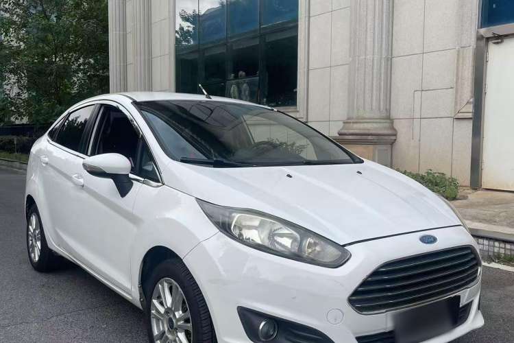 Used Ford Fiesta 2013 Sedan 1.5L Automatic Fashion Edition Exterior 2