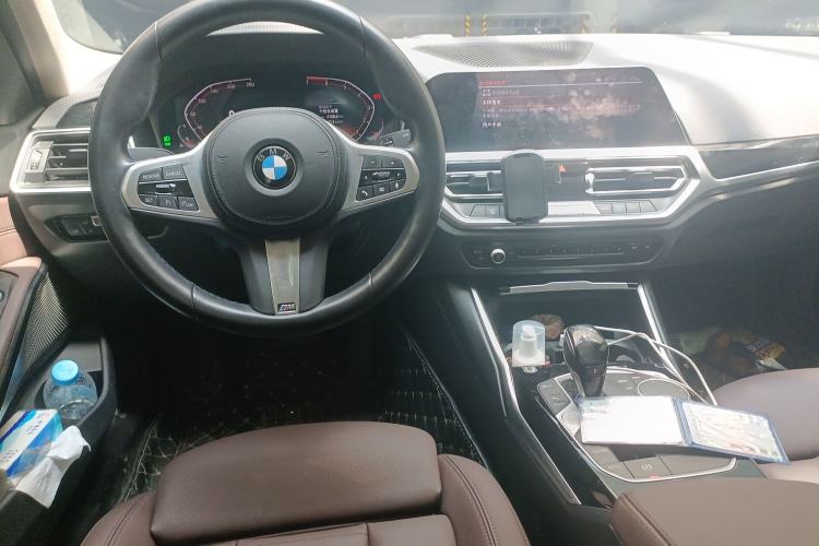 Used BMW 3 Series 2021 Second Facelift 320Li M Sport Package Center Console