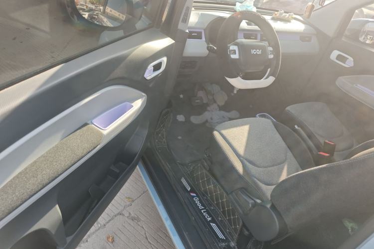 Used Chery QQ Ice Cream 2022 170km Sundae Phosphate Lithium-Ion Driver Seat