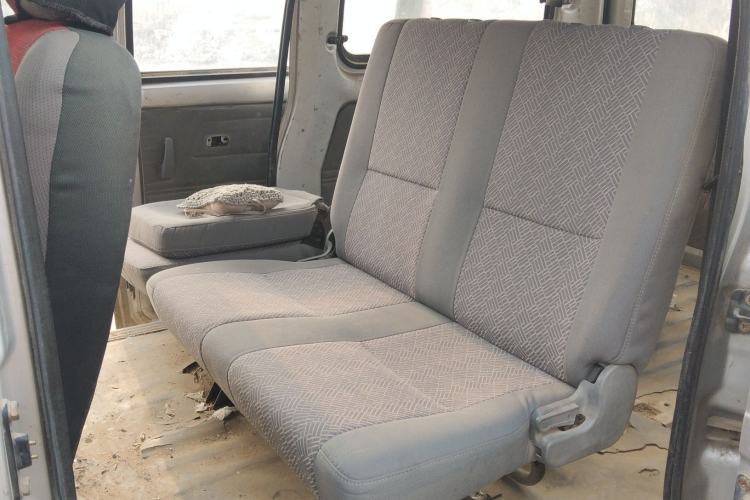 Used BAIC Weiwang 306 2011 1.3L Comfort version 7 seats
