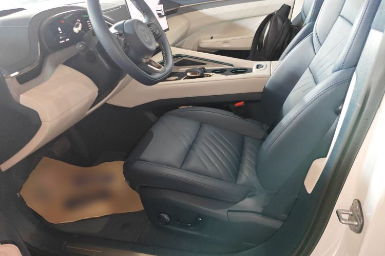 Used Zeekr 001 2025 YOU Edition 100 kWh All-Wheel Drive