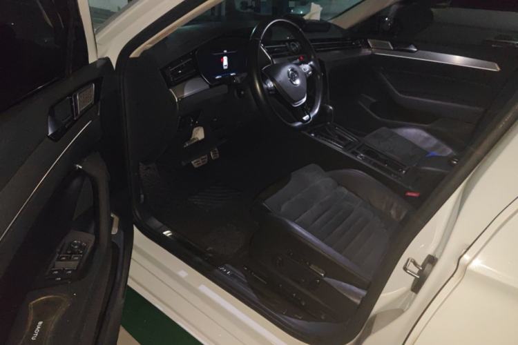 Used Volkswagen Variant 2018 380TSI Two-Wheel Drive Comfort Edition