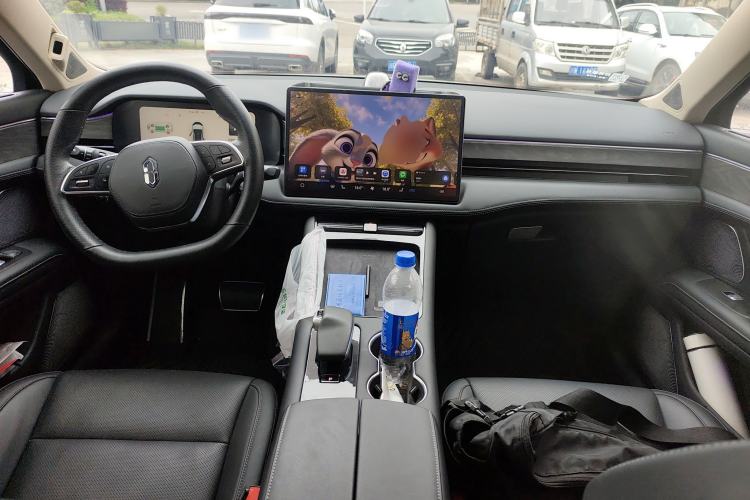 Used Hima AITO M5 2023 Extended-Range Rear-Drive Intelligent Driving Version Center Console