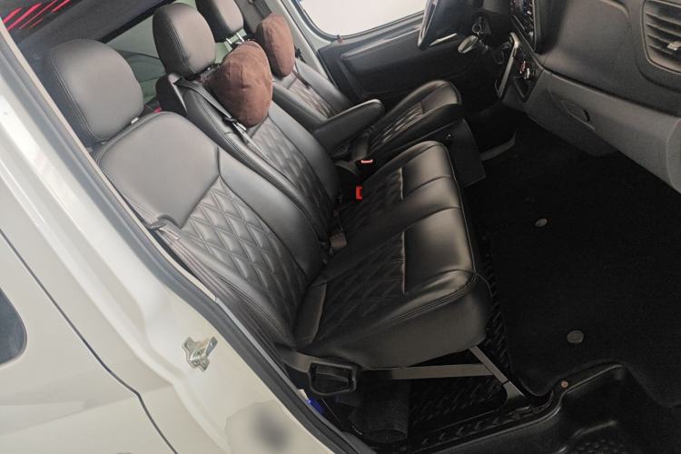 Used SAIC MAXUS Xintu V80 2021 2.0T PLUS AMT City Edition Short Wheelbase Ultra-Low Roof—7/8/9-Seater
