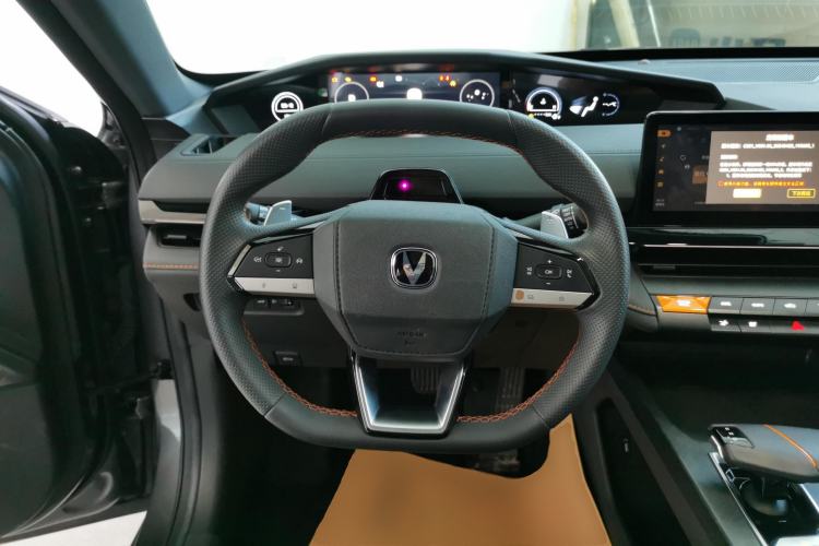 Used Changan UNI-V 2023 1.5T Prestige Model