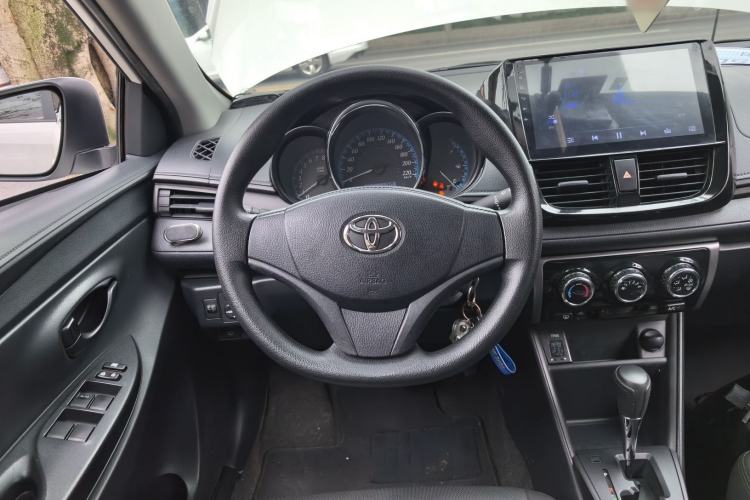 Used Toyota YARiS L Zhi Xiang 2017 1.5E CVT Dynamic Edition Steering Wheel