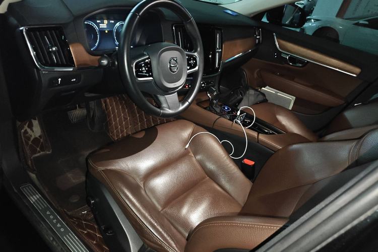 Used Volvo S90 2019 T5 Zhiyuan Edition
