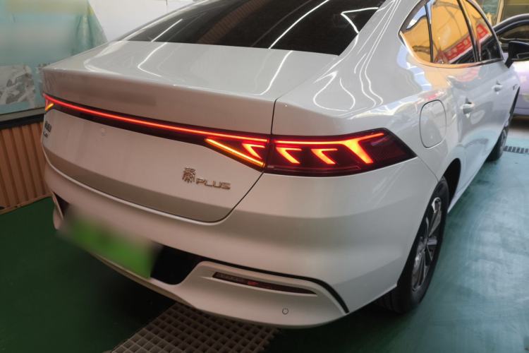 Used BYD Qin PLUS 2024 HONOR Edition DM-i 55KM Leading Model
