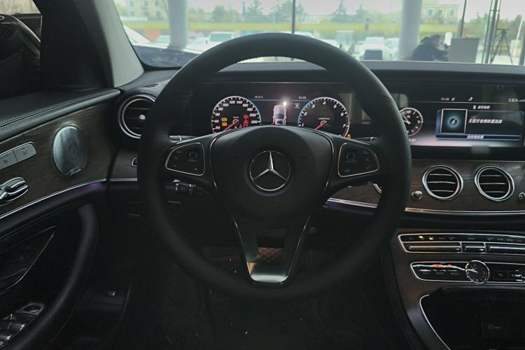 Used Mercedes-Benz E-Class 2017 E 320 L 4MATIC Steering Wheel