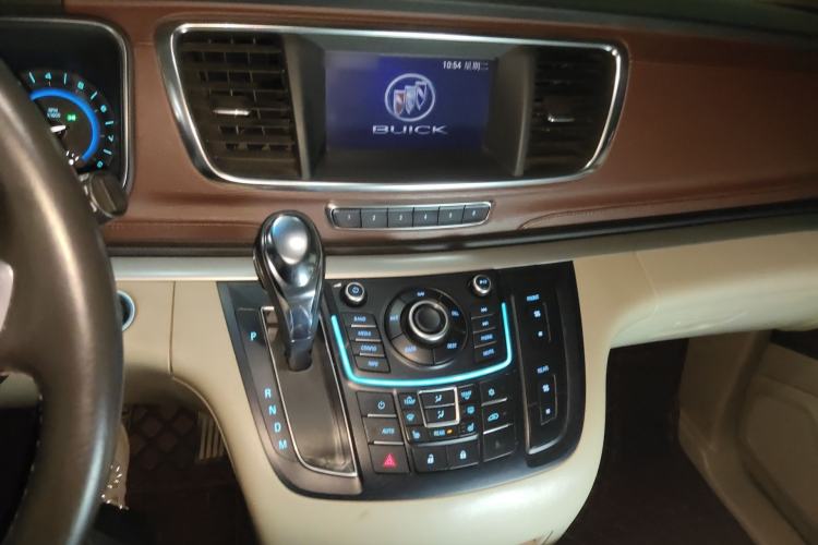 Used Buick GL8 2014 3.0L GT Luxury Business Haoya Edition Audio And AC Panel