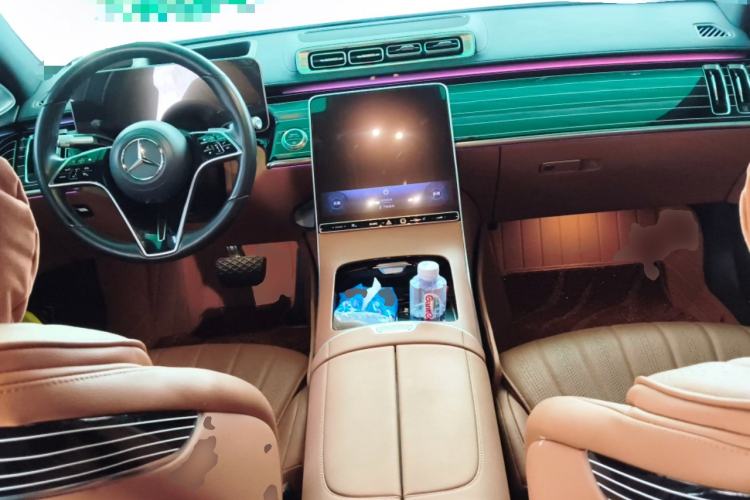 Used Mercedes-Benz S-Class 2023 Updated S 400 L Luxury Edition Center Console