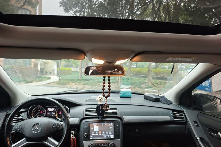 Used Mercedes-Benz R-Class 2014 R 320 4MATIC Business Model