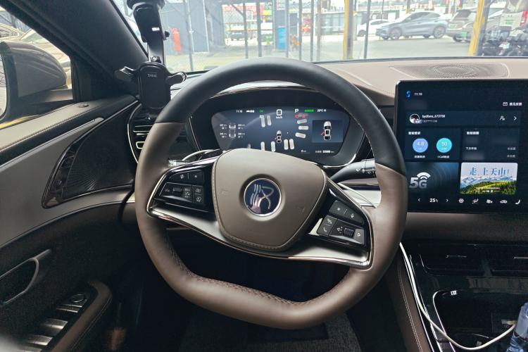 Used BYD Han 2025 EV Intelligent Driving Edition 605KM Prestige Model Steering Wheel