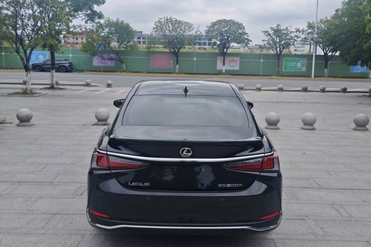 Used Lexus ES 2023 200 Excellence Edition