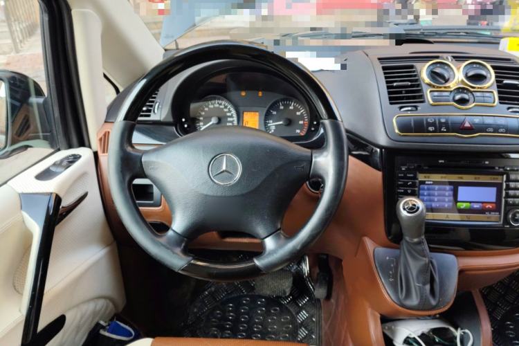 Used Mercedes-Benz Vito 2013 3.0L Elite Edition Steering Wheel
