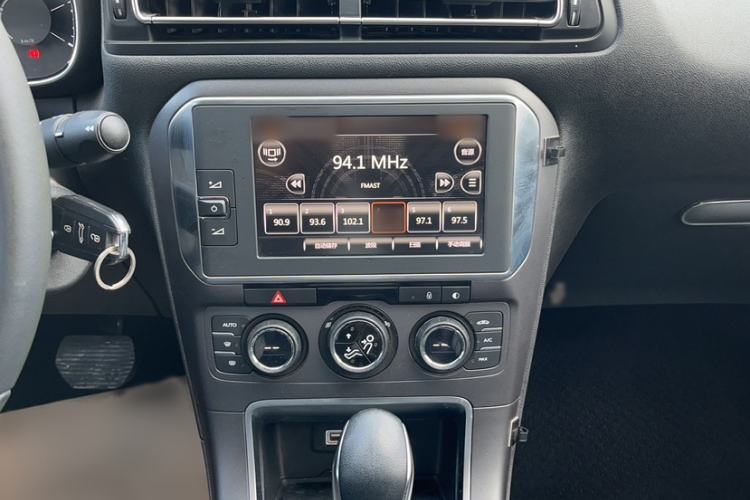 Used Citroen C4 Sega 2016 1.6L Automatic Luxury Model