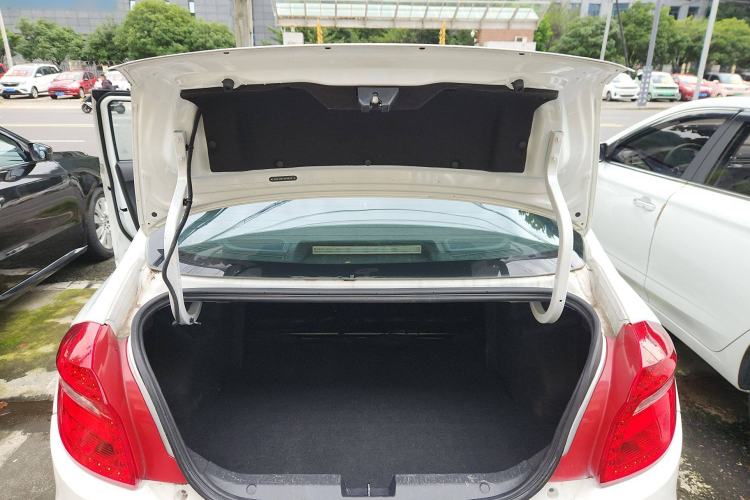 Used Cowin E3 2018 1.5L Automatic Luxury Version