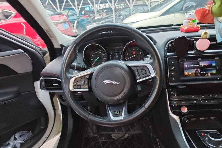 Used Jaguar XE 2018 2.0T 200 PS Two-Wheel-Drive R-Sport Sport Edition
