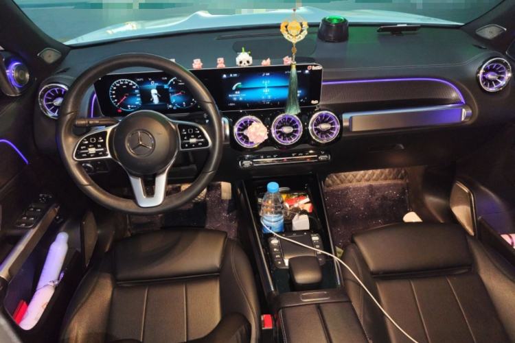 Used Mercedes-Benz GLB 2020 Updated GLB 200 Dynamic Edition Center Console