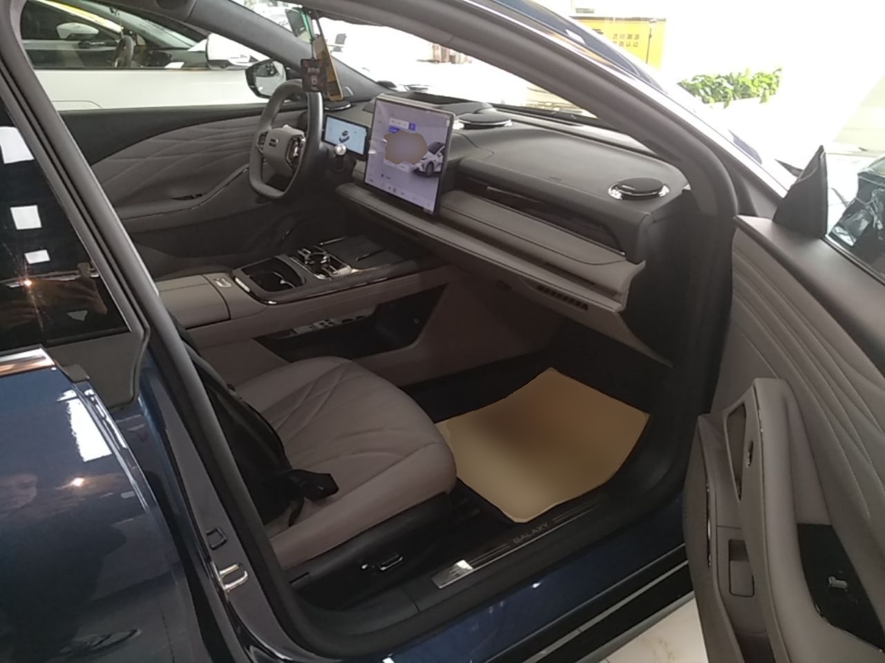 Geely Galaxy 8 2025 130km EM-P Starship Edition — снимка 19
