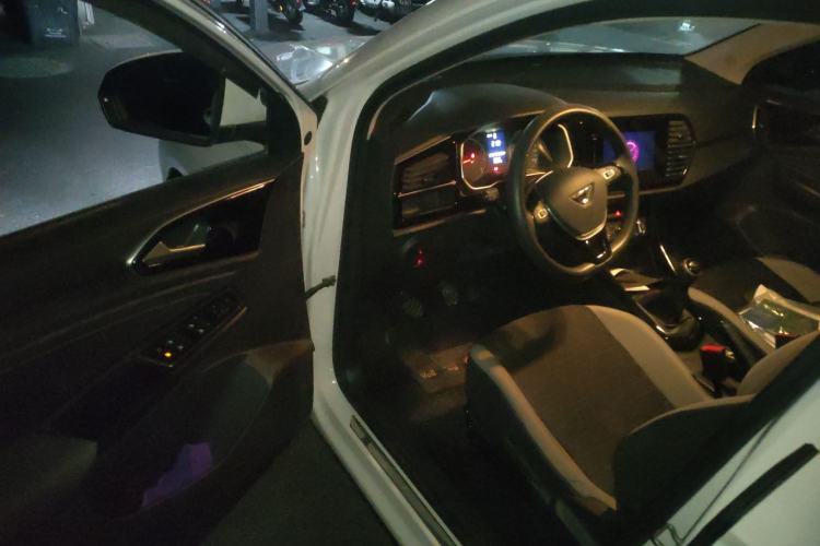 Used Jetta VS5 2021 280TSI Manual Entry-Level Trim
