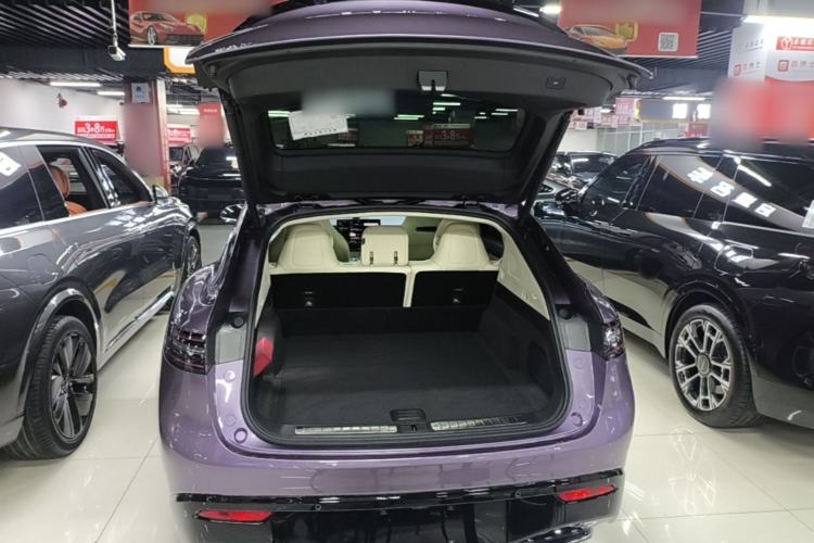 Used Hima Luxeed R7 2025 Range-Extended Version 251 km Max Trunk