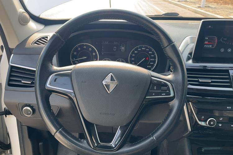 Used BORGWARD BX5 2017 20TGDI Automatic Two-Wheel Drive Pioneer Edition
