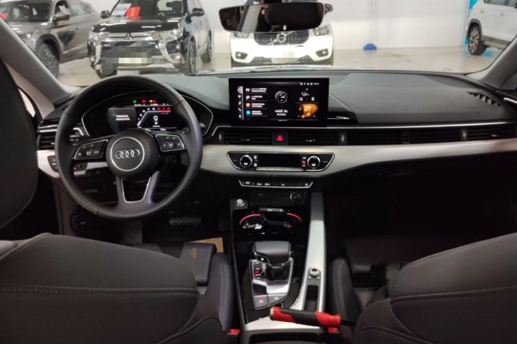 Used Audi A5 2023 Coupe 40 TFSI Fashionable and Dynamic Model Center Console