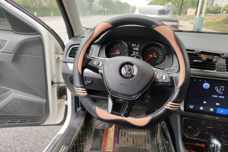 Used Volkswagen Gran Lavida 2017 1.6L Automatic Comfort Edition