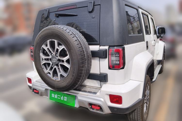 Used BAIC Off-Road BJ40 2019 2.3T Automatic Four-Wheel Drive Urban Hunter Edition Premium Model China VI Emission Standard Rear Right 45 Deg