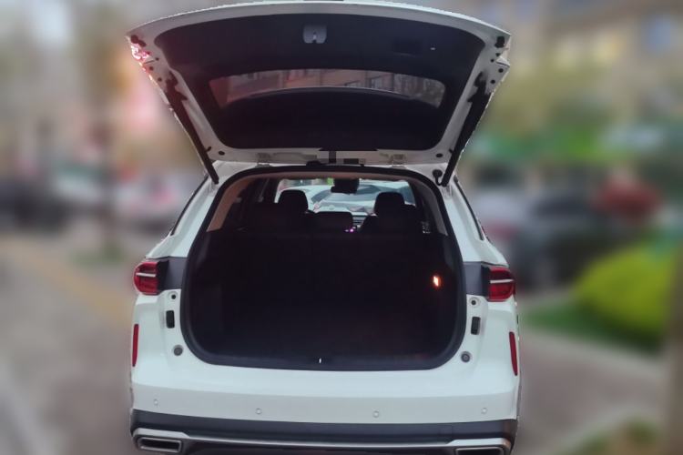 Used GAC Trumpchi GS4 PLUS 2023 390T Automatic Nebula Edition Trunk