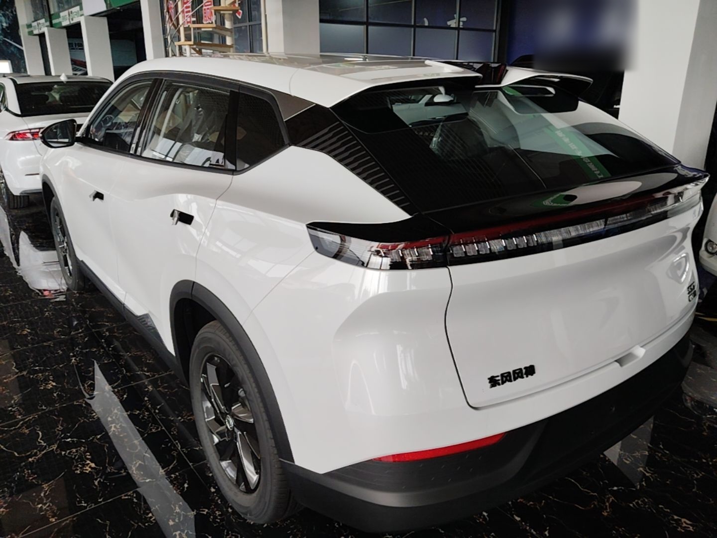 Dongfeng Aeolus SKY EV01 2025 530 km AIR Elite Edition — снимка 4
