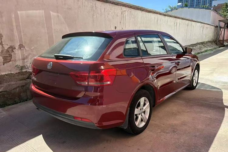 Used Volkswagen Gran Lavida 2013 1.6L Automatic Fashion Model