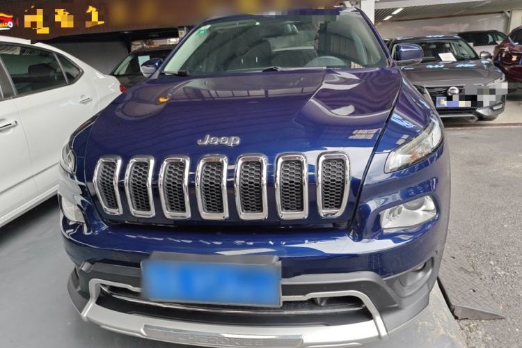 Used Jeep Cherokee 2017 2.4L Leading Smart Edition
