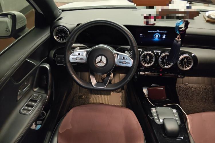 Used Mercedes-Benz A-Class 2022 Second Facelift A 200 L Sport Sedan Fashion Version
