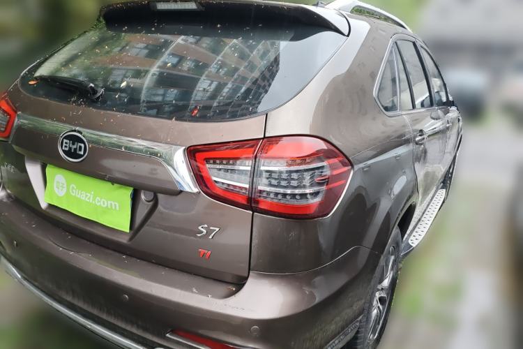 Used BYD S7 2017 1.5T Manual Luxury Model Rear Right 45 Deg