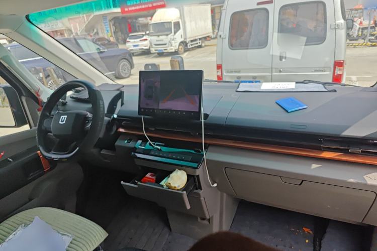 Used Farizon Super VAN 2025 Jingcheng Edition, Action-Pak Mid-Roof 51kWh
