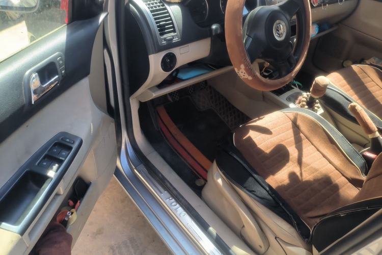 Used Volkswagen Polo 2011 Jingqu 1.4L Manual Shishang Edition Driver Seat