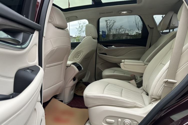 Used Buick Enclave 2020 28T All-Wheel Drive Avenir Interior 9