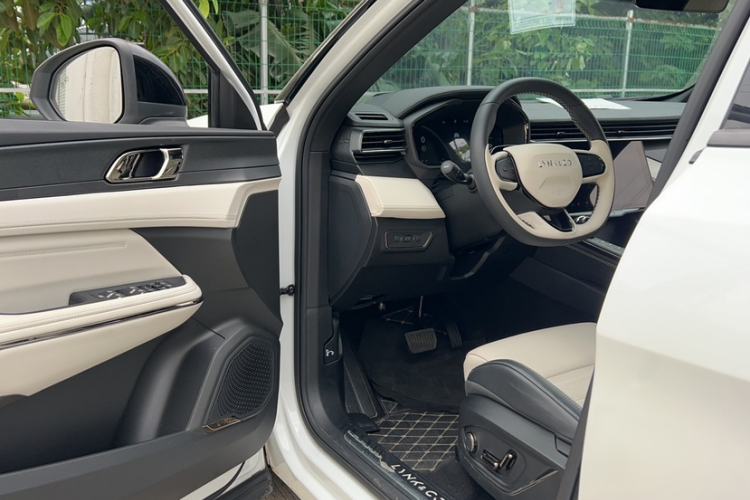 Used Lynk & Co 01 2023 1.5TD EM-F Dawn