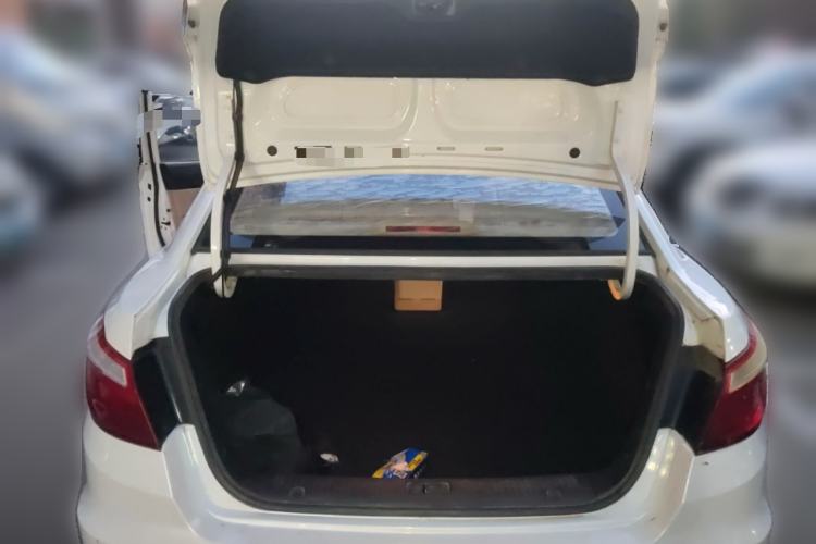 Used CHANGAN Eado 2015 1.6L Manual Luxury Model China IV Standard