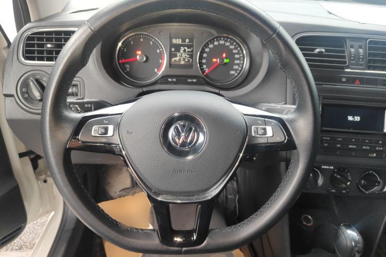 Used Volkswagen Polo 2016 1.6L Automatic Comfort Model