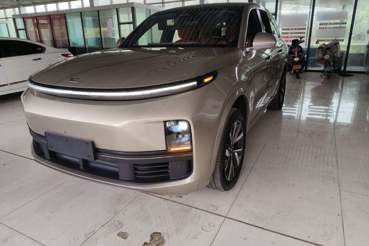 Used Li Auto L8 2023 Pro Model
