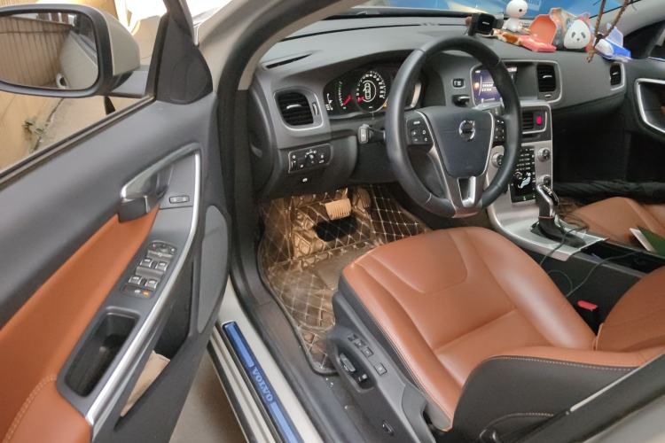 Used Volvo S60 2019 S60L Facelift T5 Intelligent Advanced Edition
