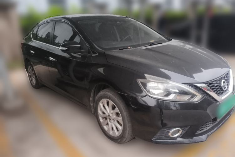 Used Nissan Sylphy 2016 1.6 XL CVT Deluxe Edition Front Right 45 Deg