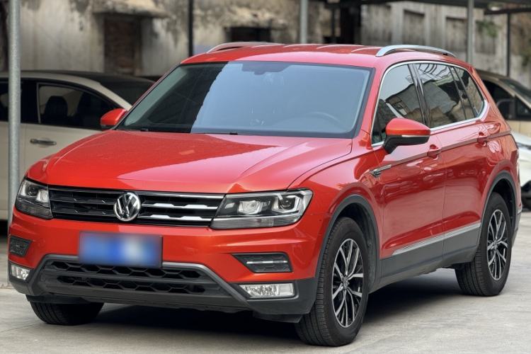 Used Volkswagen Tiguan L 2017 330TSI Automatic Two-Wheel Drive Comfort Edition Exterior 5