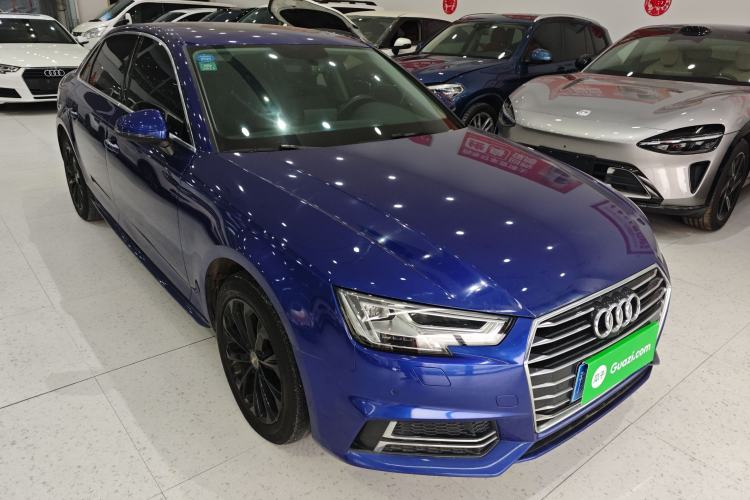 Used Audi A4L 2019 40 TFSI Ambition China VI
