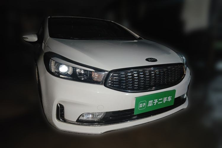 Used Kia K3 2016 1.6L Automatic Premium Front Right 45 Deg