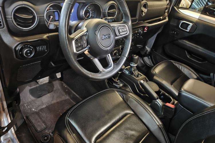 Used Jeep Wrangler 2019 2.0T Sahara 4-Door Version China V Standard Interior 4